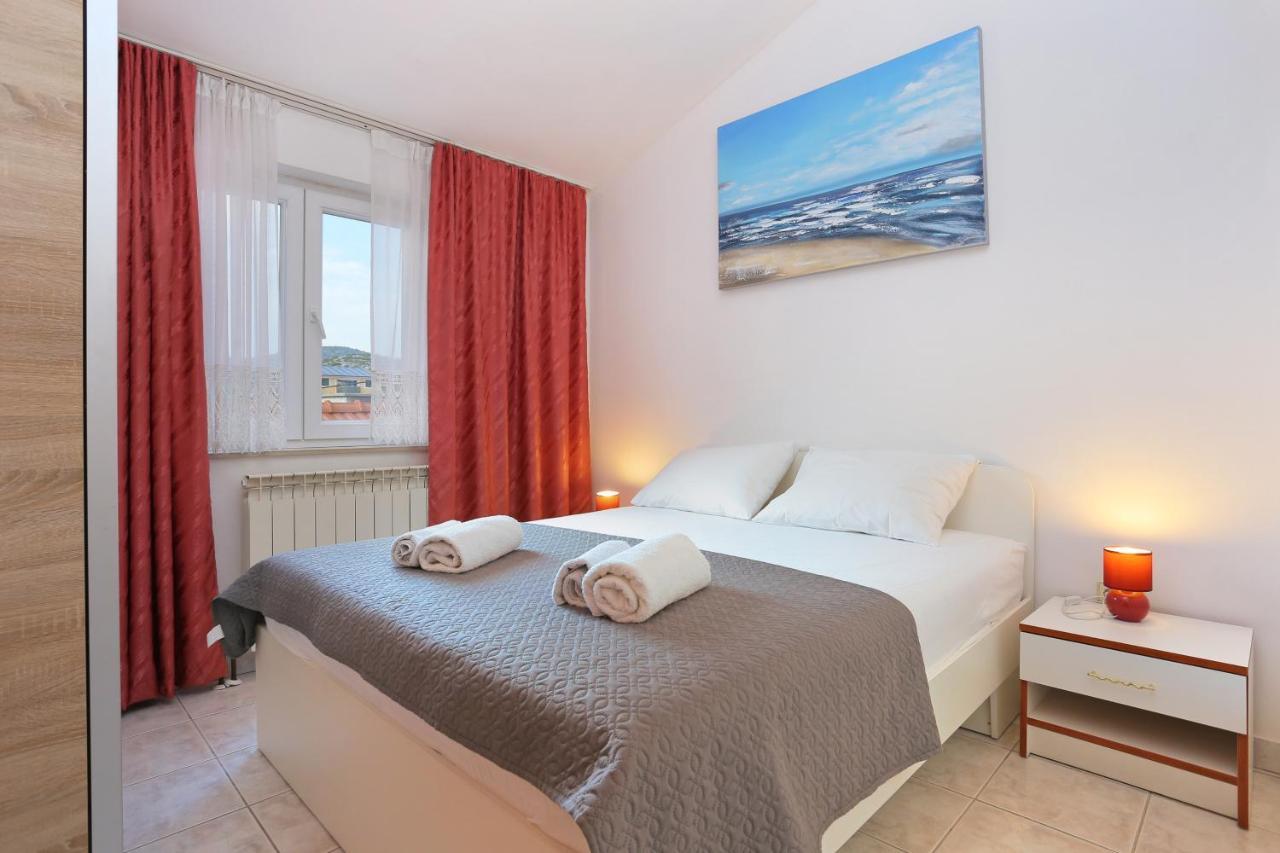 Apartments And Rooms With Parking Space Marina, Trogir - 5953 Екстер'єр фото