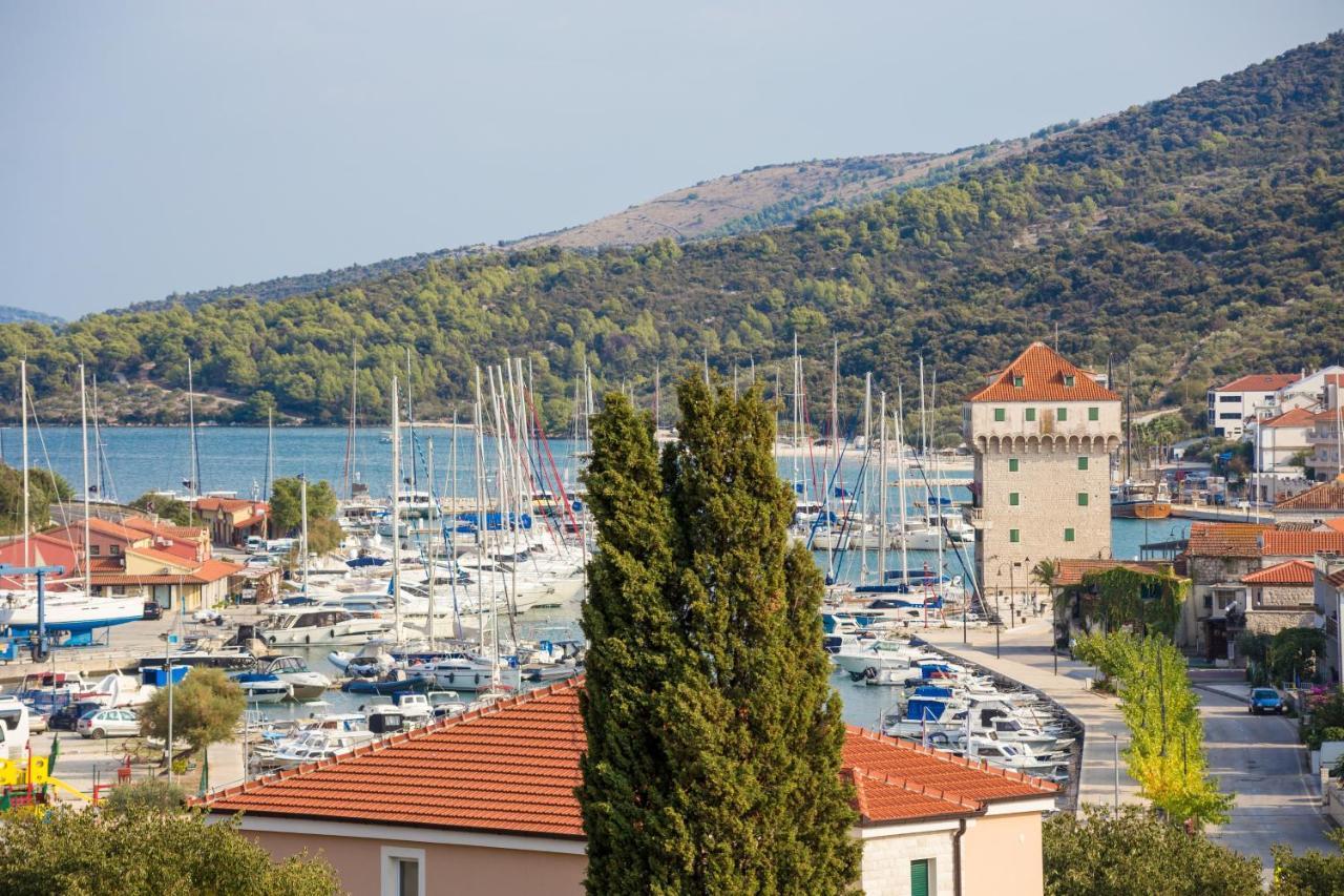Apartments And Rooms With Parking Space Marina, Trogir - 5953 Екстер'єр фото