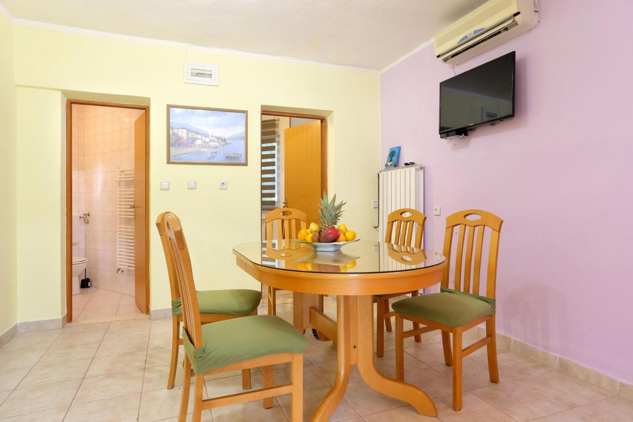 Apartments And Rooms With Parking Space Marina, Trogir - 5953 Екстер'єр фото